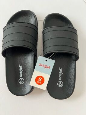 Unisex New Cat & Jack Black Slip-On Slides Size 13/1